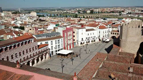 Oficina virtual en Granada centro, Andalucía, para autónomos y empresas de Jerez de los Caballeros. Recepción y envío de correspondencia, paquetería. Sala de reuniones