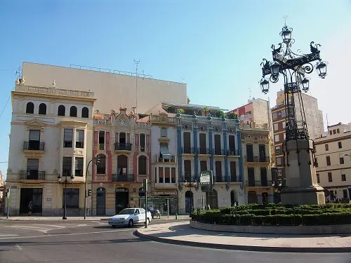 Oficina virtual en Granada centro, Andalucía, para autónomos y empresas de Castellón/Castelló. Recepción y envío de correspondencia, paquetería. Sala de reuniones